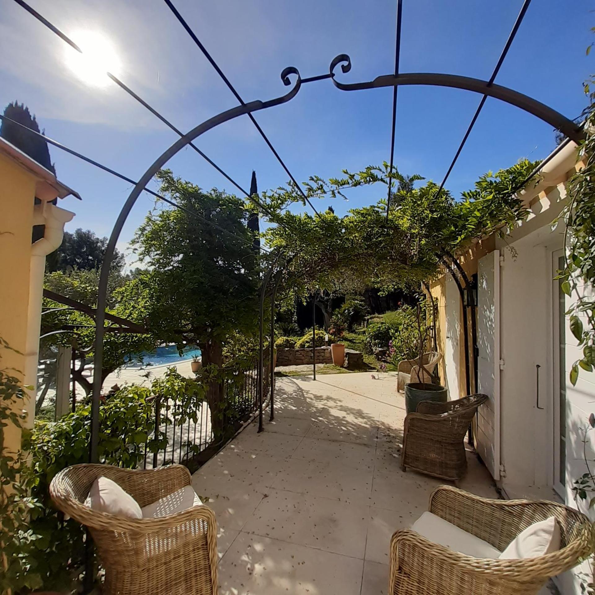 Bed and Breakfast Mas Lei Bancau Le Beausset Zewnętrze zdjęcie