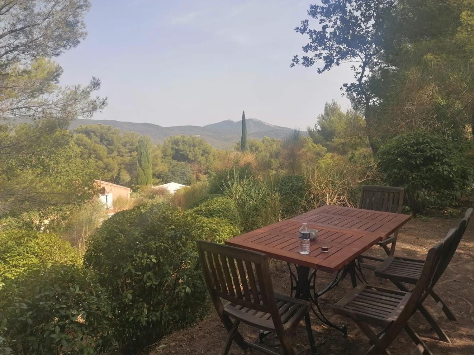Bed and Breakfast Mas Lei Bancau Le Beausset Zewnętrze zdjęcie
