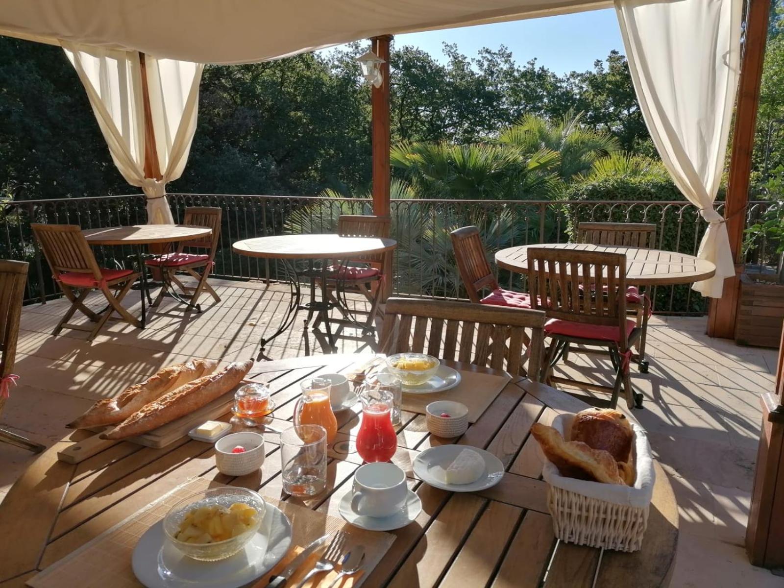 Bed and Breakfast Mas Lei Bancau Le Beausset Zewnętrze zdjęcie